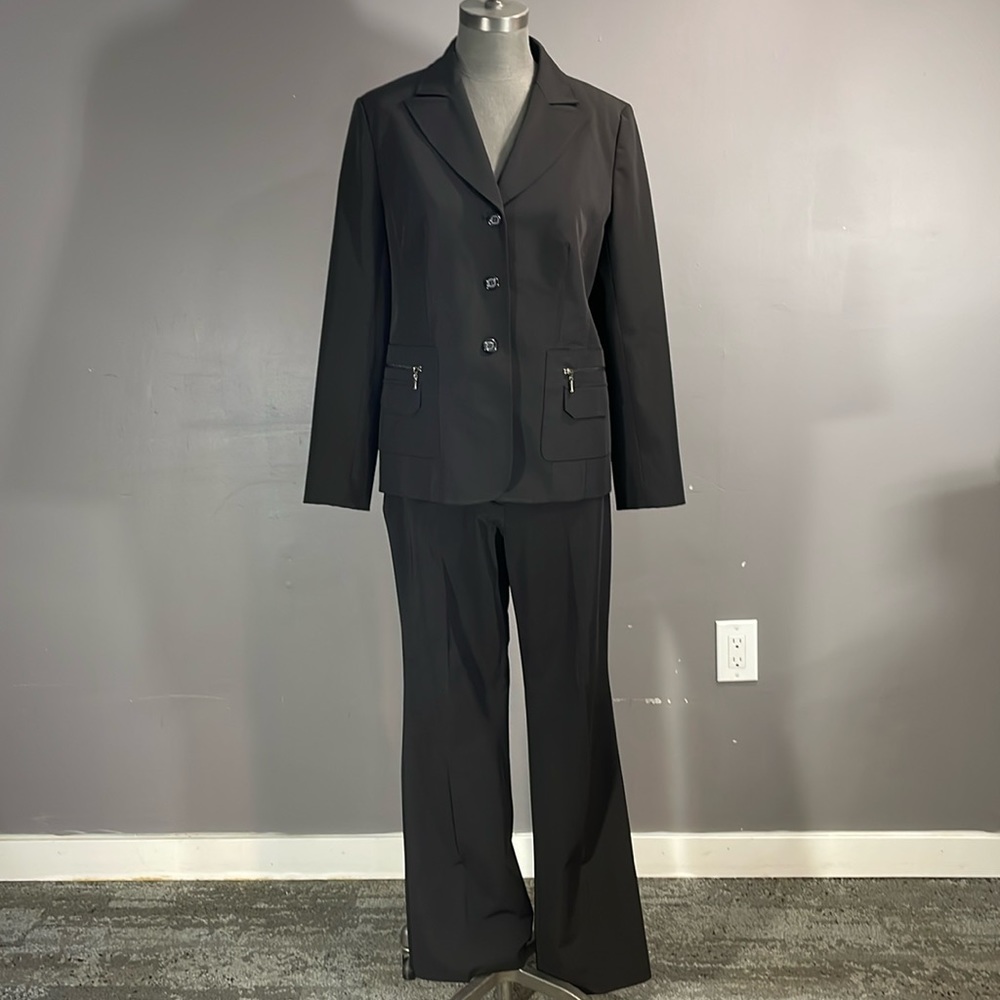 Tribu size 10 blazer/8 pants in polyester black